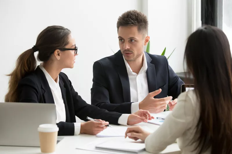 Chuyên gia hỗ trợ tư vấn về quy trình quyết toán thuế giải thể doanh nghiệp 