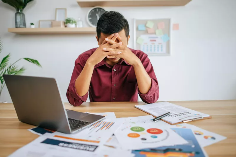 Nếu công ty ngừng hoạt động nhưng không đáp ứng điều kiện giải thể thì sẽ phải chịu các trách nhiệm về pháp lý