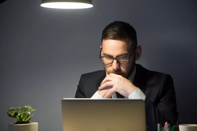 Không giải thể công ty có sao không là câu hỏi khiến nhiều doanh nghiệp phải cân nhắc kỹ giữa tạm ngừng hay giải thể.