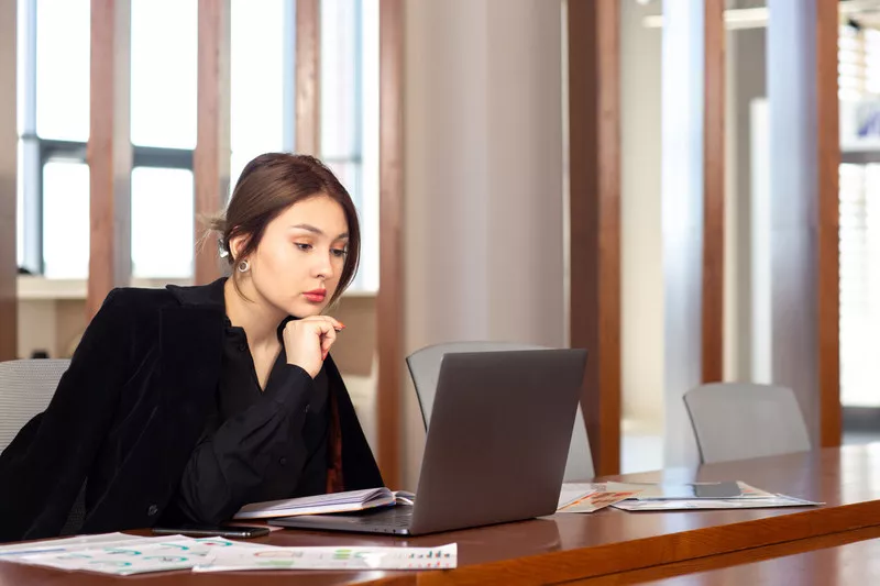 Nên hoàn tất thủ tục giải thể đúng quy định bởi chậm trễ khiến nhiều người băn khoăn không giải thể công ty có sao không