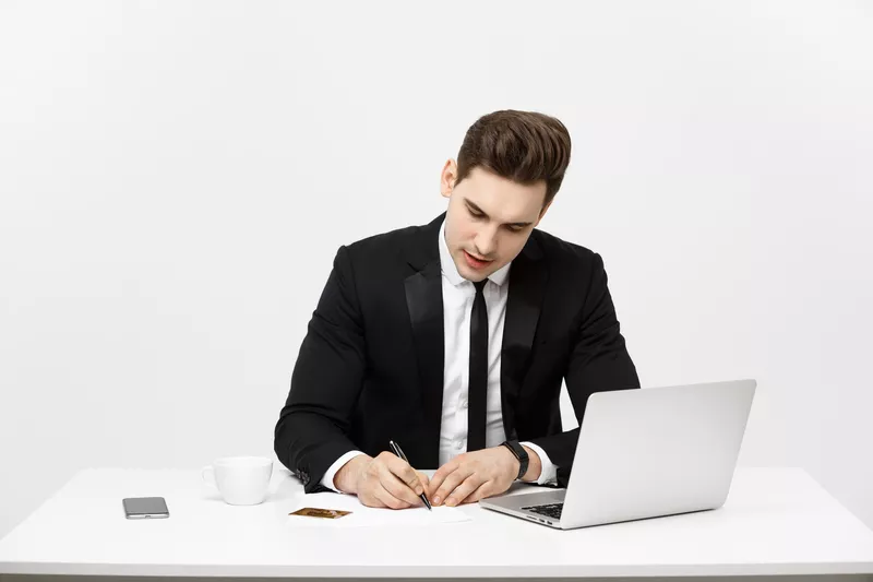 Phân biệt giải thể doanh nghiệp và phá sản doanh nghiệp giúp người quản lý nắm rõ thủ tục