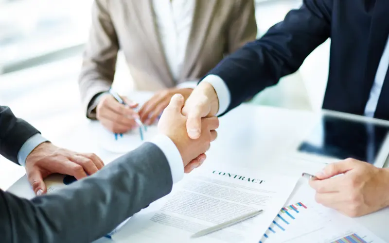 Mức phí của dịch vụ kế toán trọn gói được tính theo số lượng chứng từ và đặc thù của từng ngành nghề
