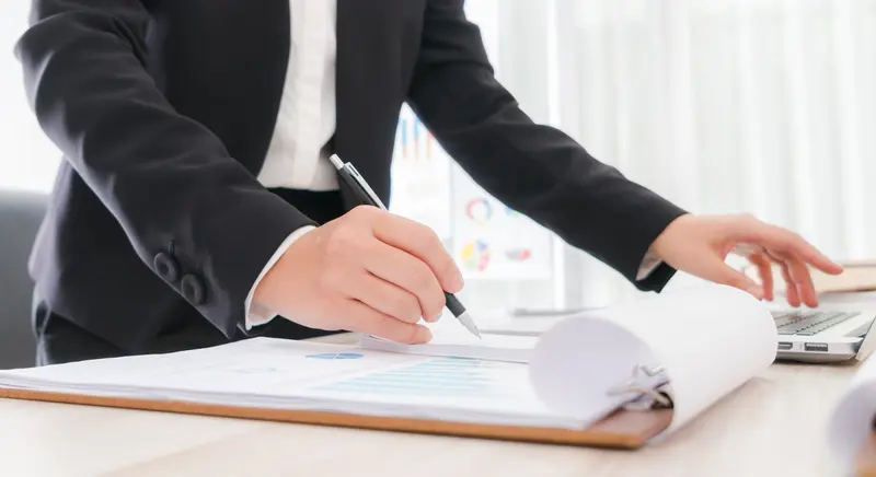 Các loại sổ sách kế toán trường học cần tuân thủ nguyên tắc chính xác, rõ ràng và kịp thời