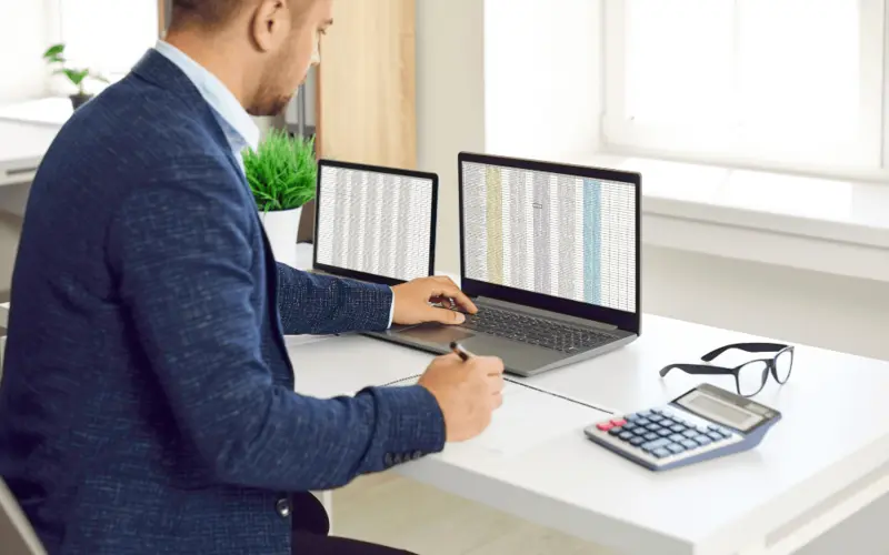 Kế toán nên lập báo cáo tài chính trên Excel để đảm bảo tính chính xác và khả năng hoàn thiện nhanh chóng