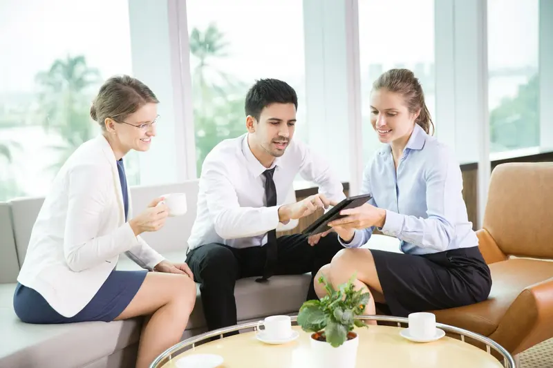 Kế toán MK tiếp nhận và hoàn tất mọi thủ tục còn lại cho khách hàng