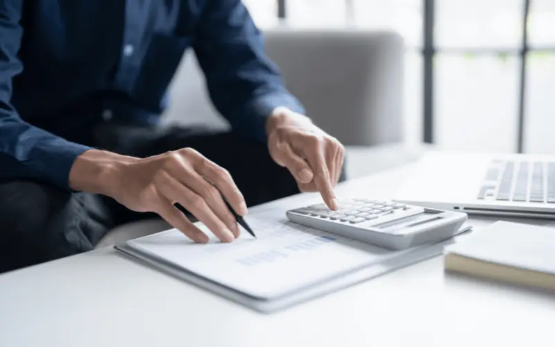 Phương pháp kê khai thường xuyên giúp việc theo dõi sổ sách kế toán khách sạn và báo cáo tài chính thuận tiện hơn, đồng thời phát hiện sai sót kịp thời nếu có.