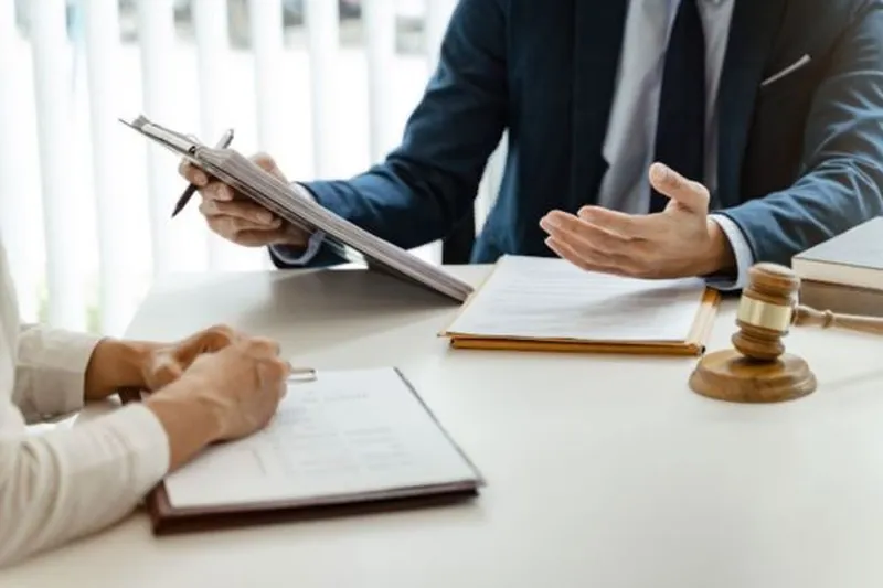 Doanh nghiệp vẫn phải đảm bảo các quyền lợi cơ bản cho người lao động khi giải thể