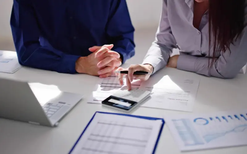 Mọi nghiệp vụ kinh tế phát sinh đều được ghi nhận và đối chiếu chặt chẽ qua Sổ Nhật ký chung và Sổ Cái