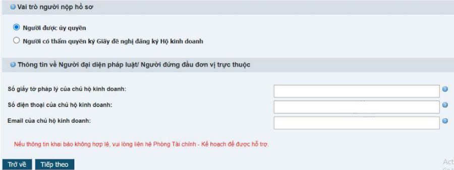 Bước 4: Chọn người nộp hồ sơ và điền thông tin người đại diện theo pháp luật của hộ kinh doanh